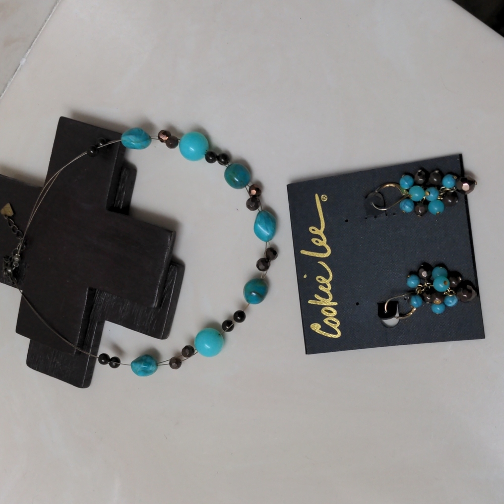 Cookie Lee turquoise and brown necklace and matching pierced earrings